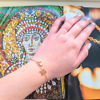 Sylviane Gouden Met Logo Armband - Gouden Afwerking